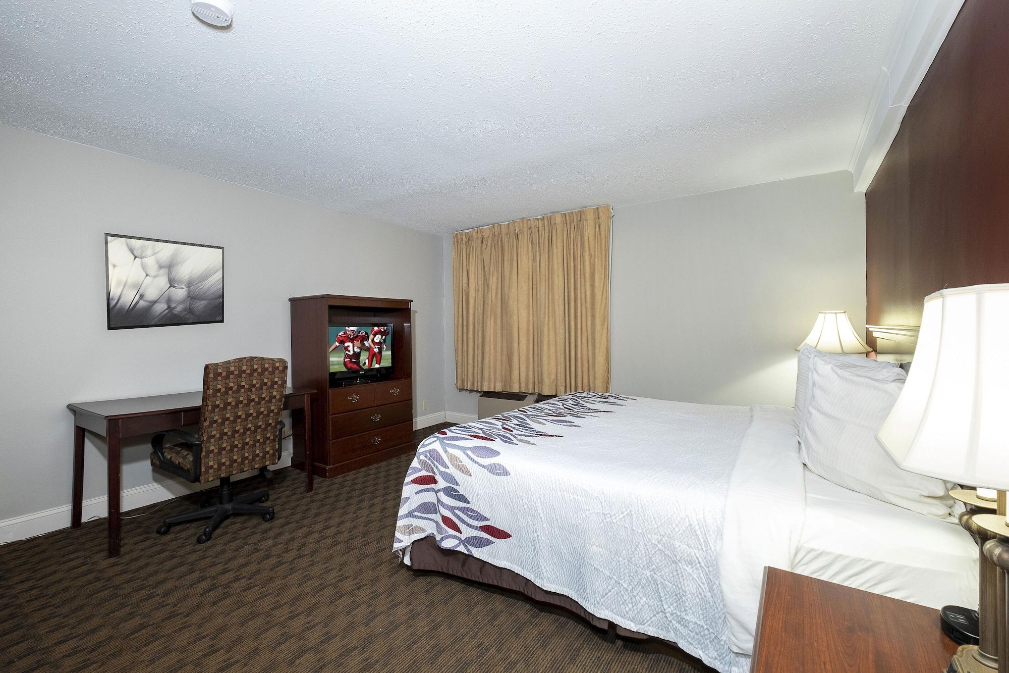 Red Roof Inn & Suites Hazleton Exterior foto