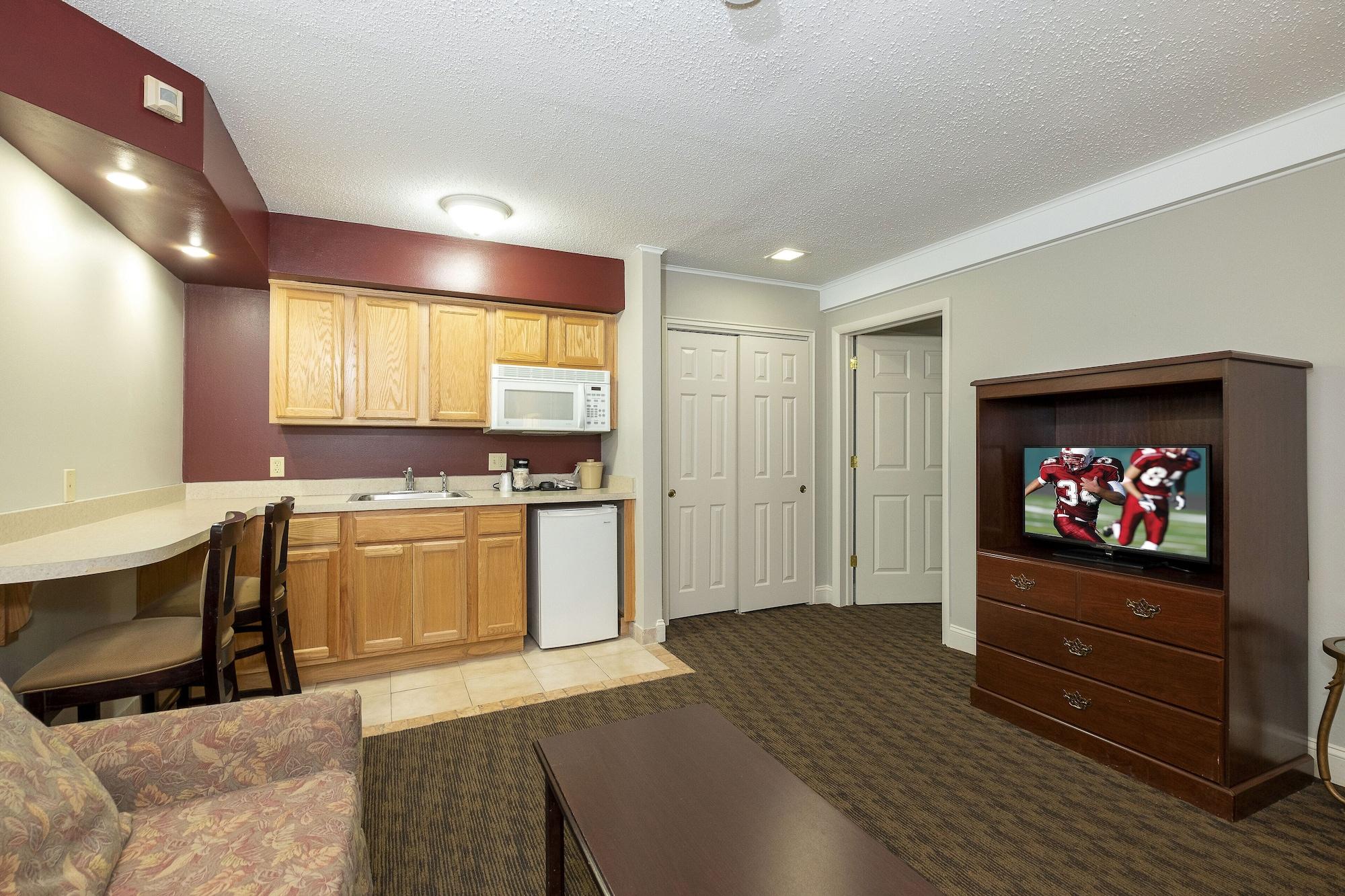 Red Roof Inn & Suites Hazleton Exterior foto
